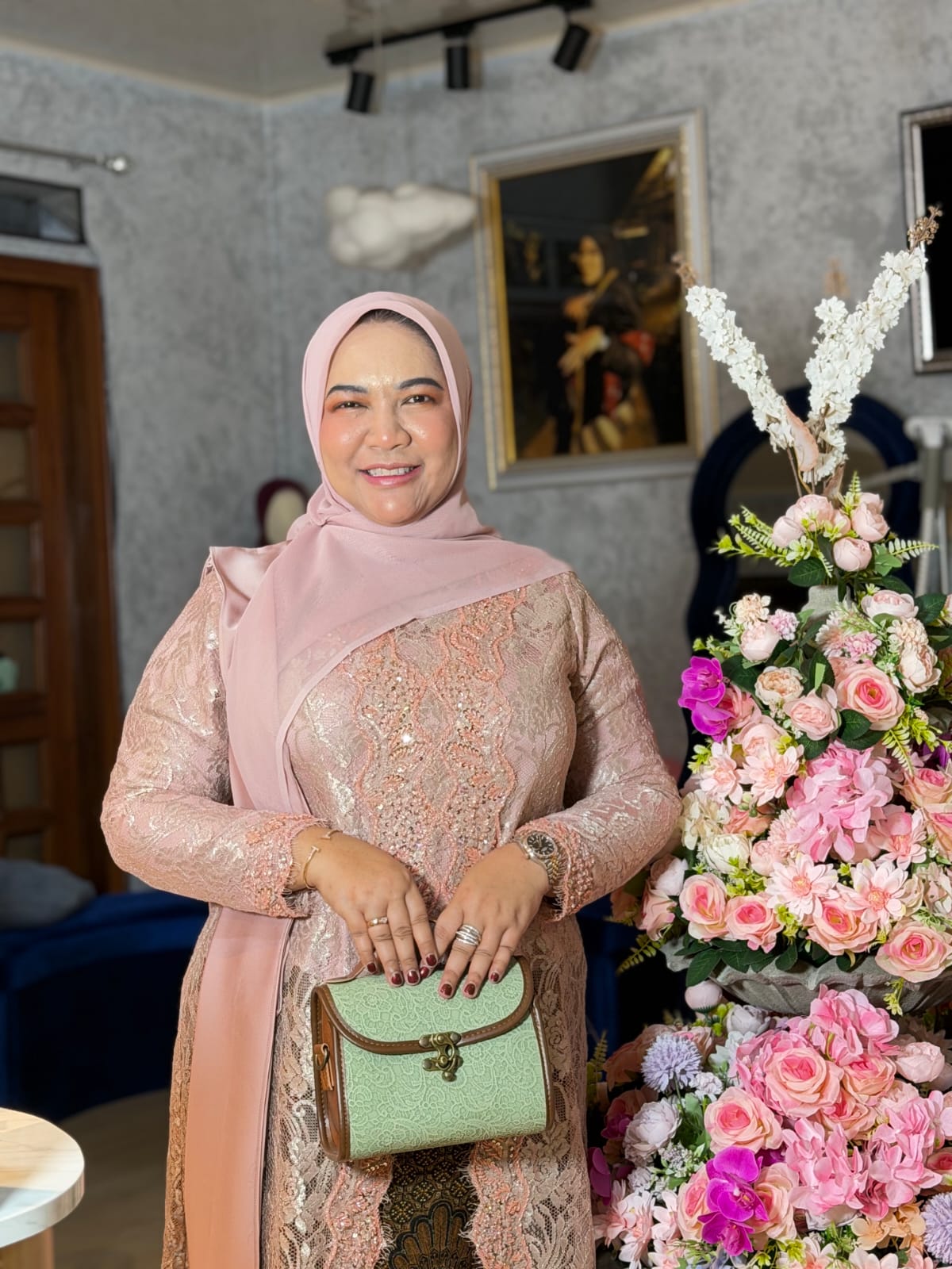 Selvi Kamara Sari: “LW Boutique & Coffee Pilihan Baru,Hadirkan Rasa Aroma Gaya dan Suasana Natural Elegan dan Bermakna”