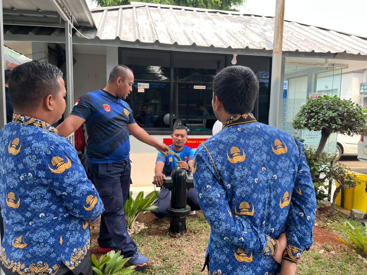 Pastikan Kesiapsiagaan Penanganan Kebakaran, Rutan Jakarta Pusat Periksa dan Rawat APAR serta Sistem Hydrant